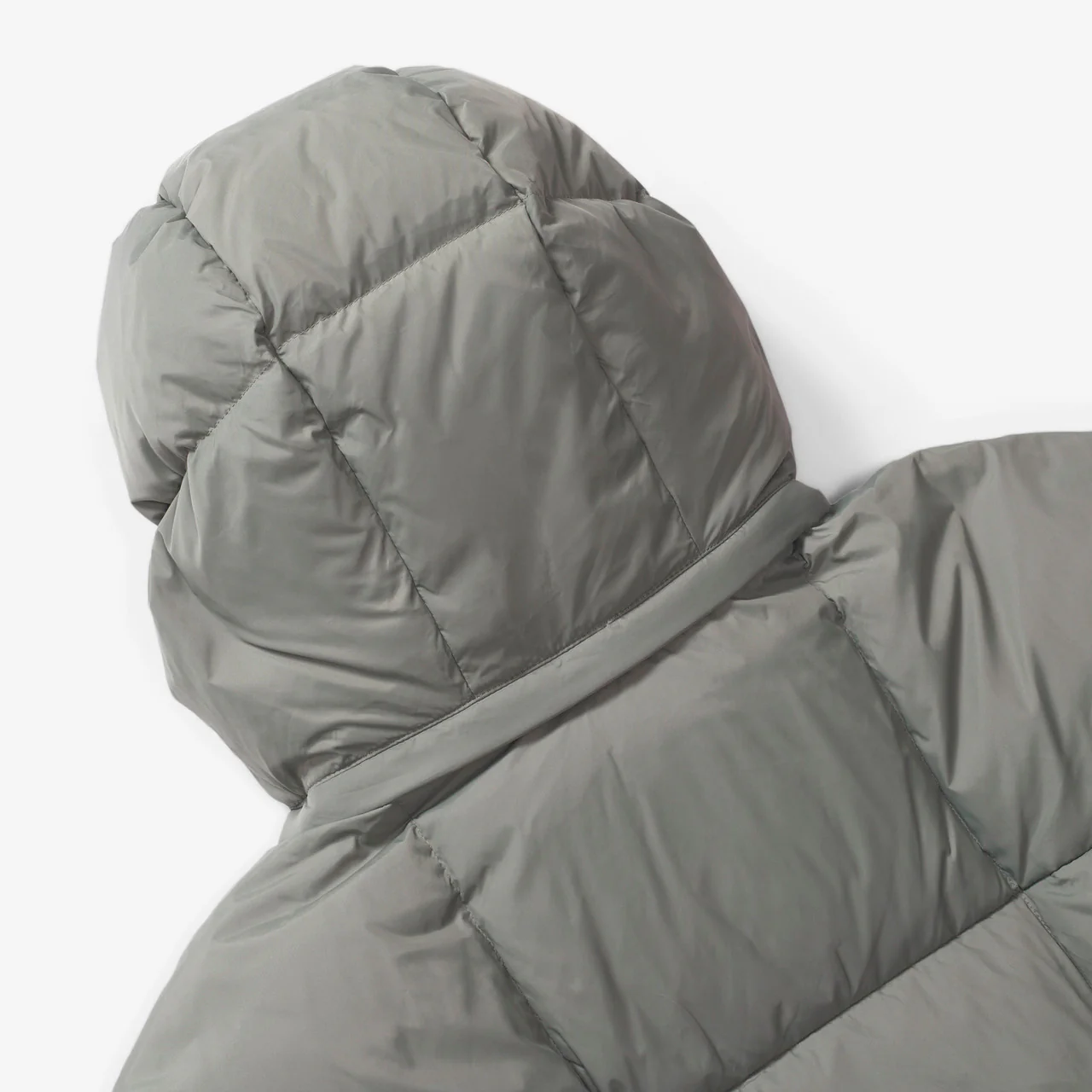 Dyngja Down Jacket - Image 13