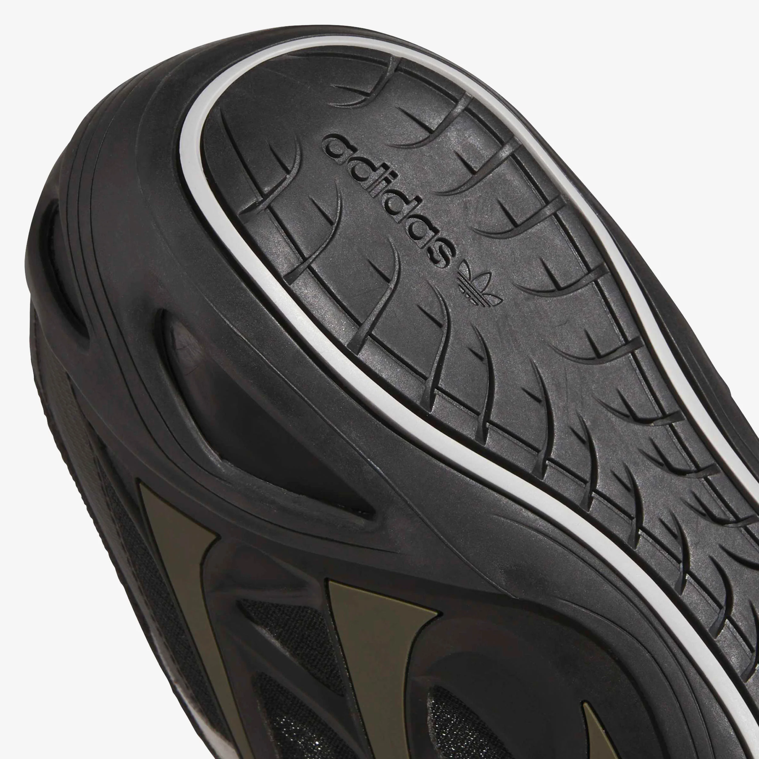 Adiracer GT x Bad Bunny - Image 6