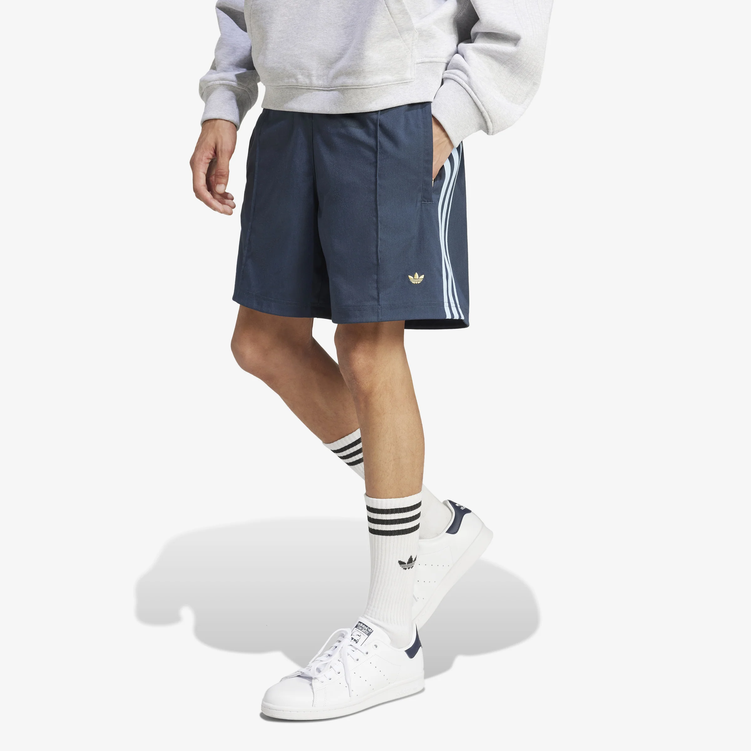 Premium Short - Image 2