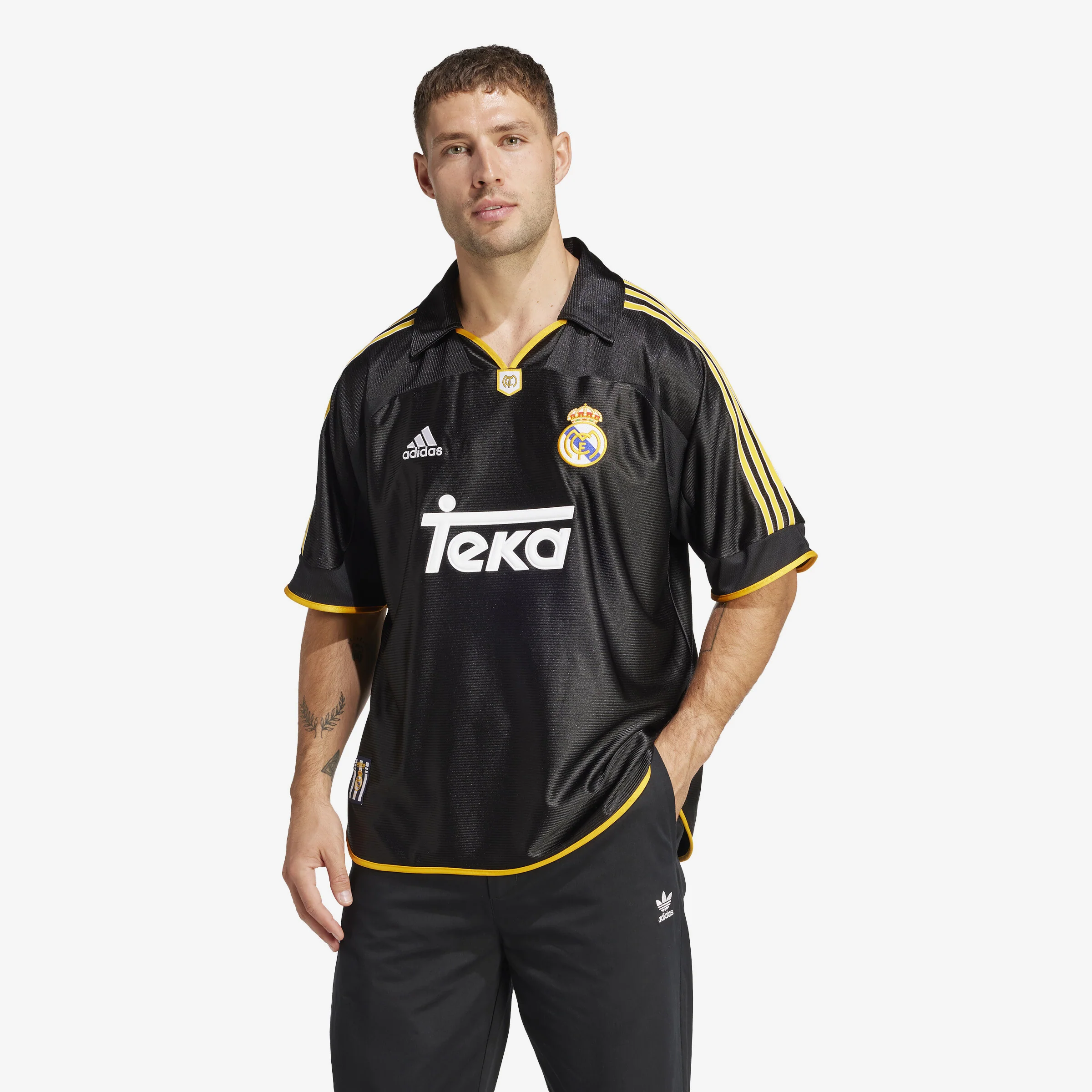 Real Madrid 99/00 Away Jersey - Image 3