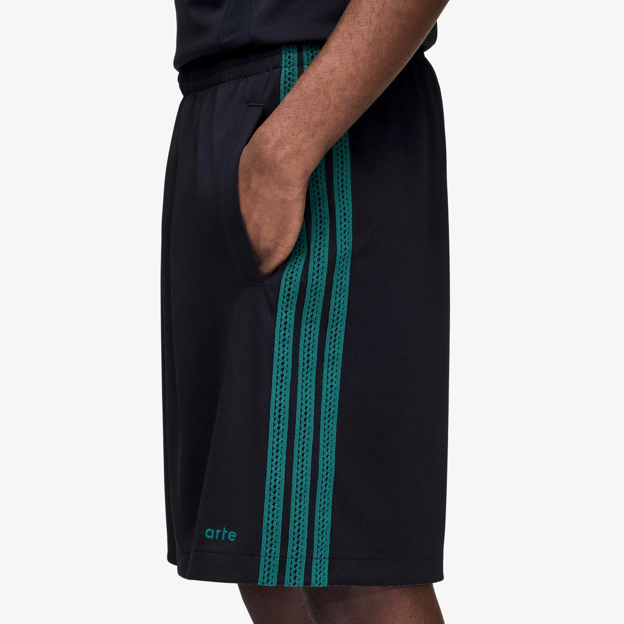 Shorts x Arte Antwerp - Image 4