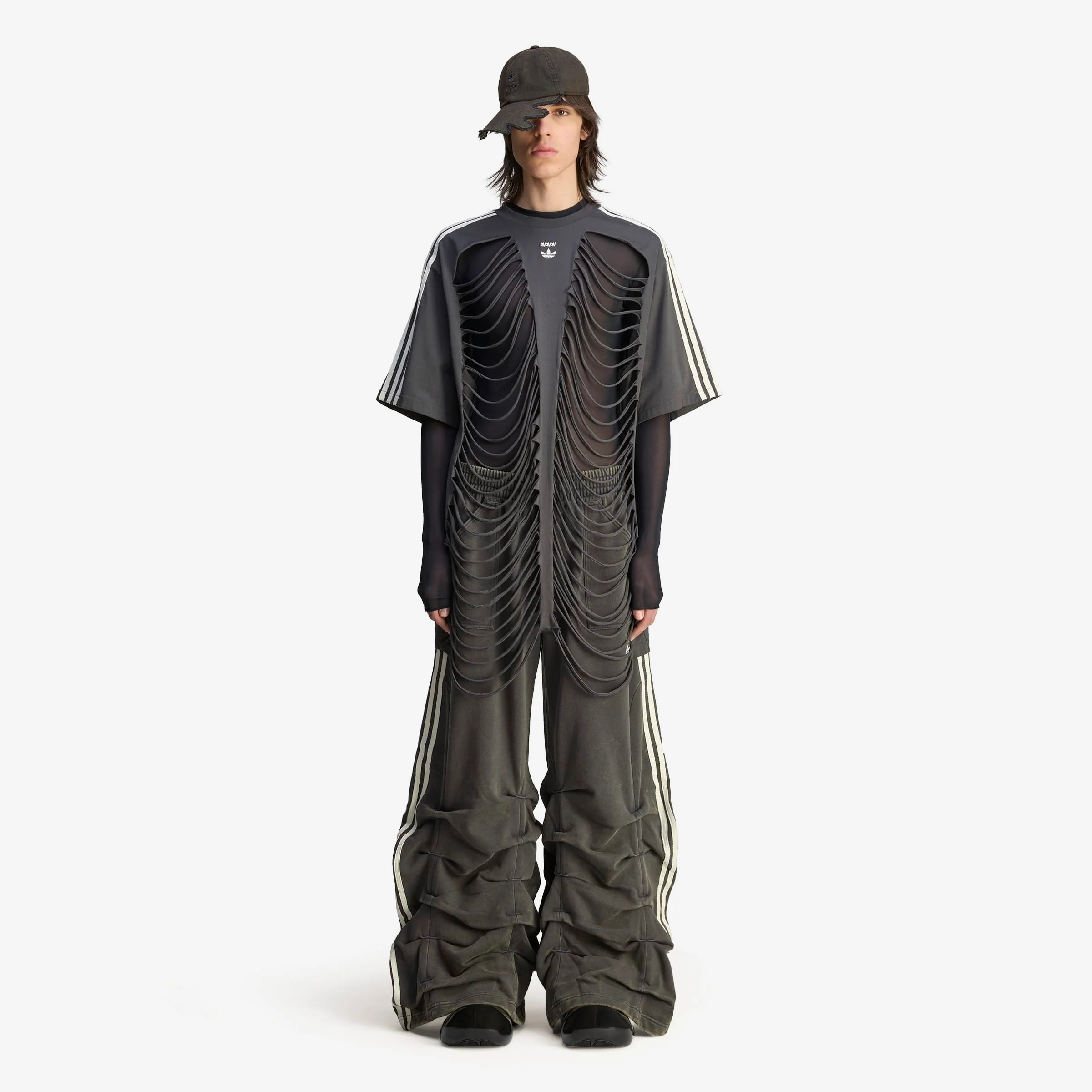 Wmns Cut Out Tee x Avavav - Image 7