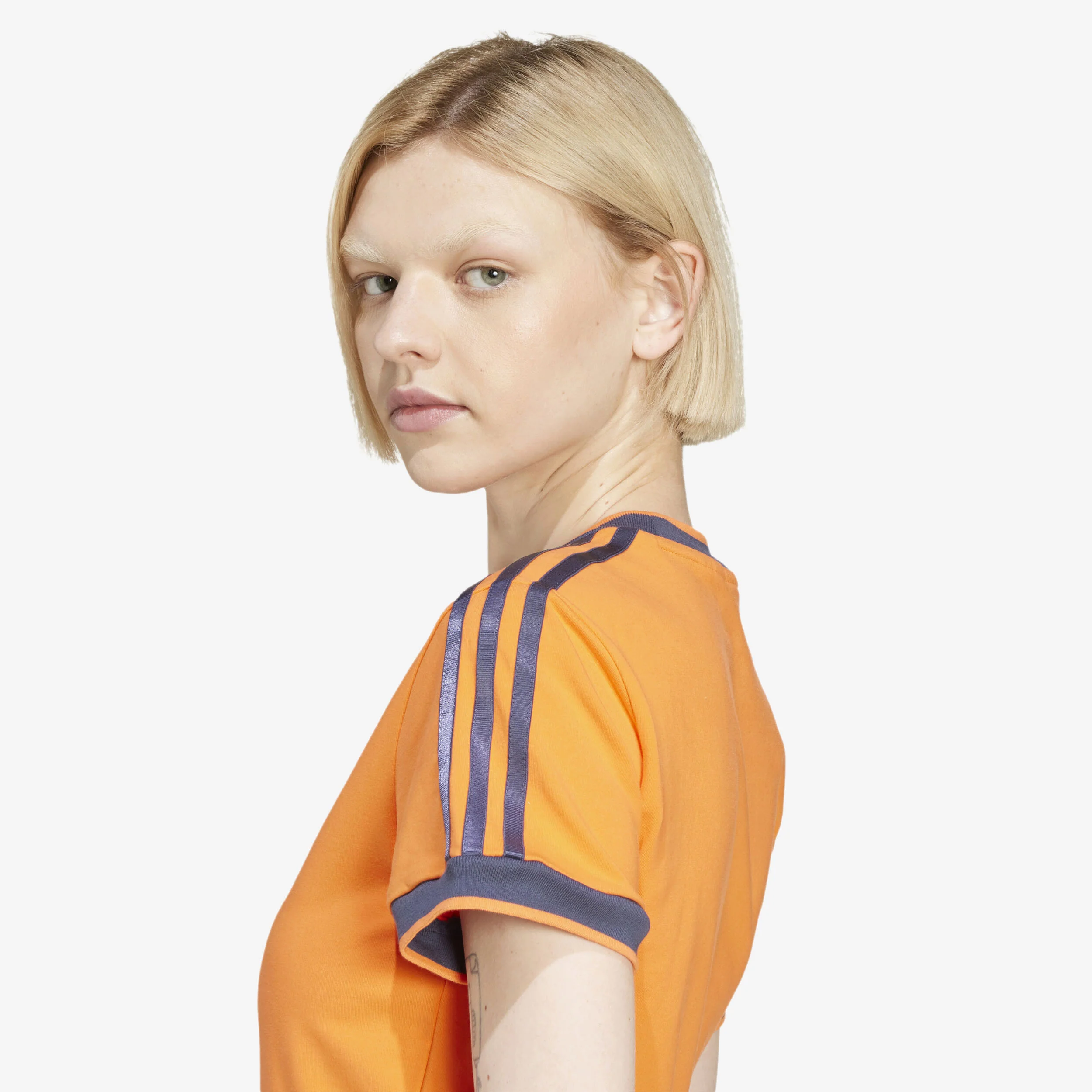Wmns Linear Logo 3 Stripes Tee - Image 5
