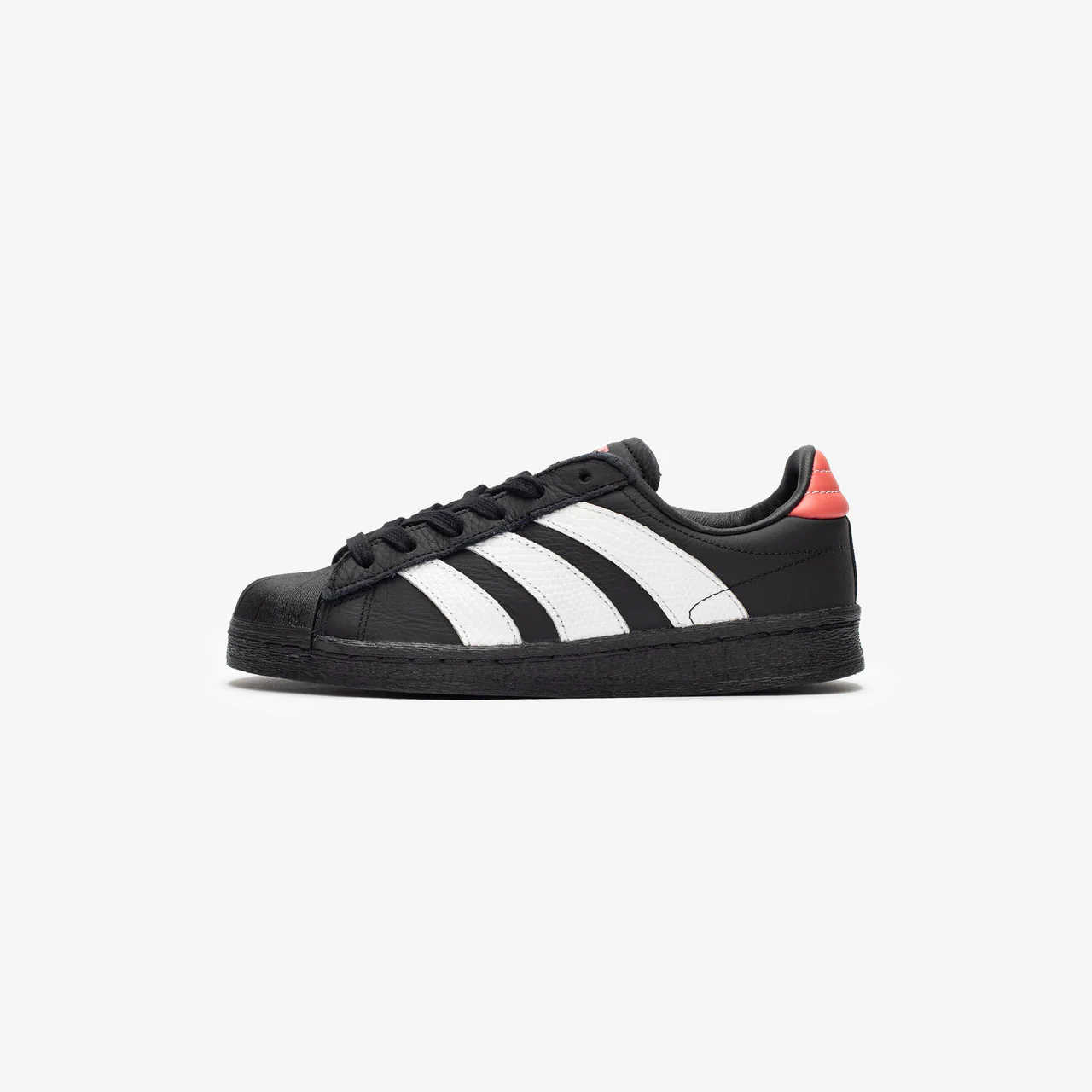 Wmns Superstar - Image 3