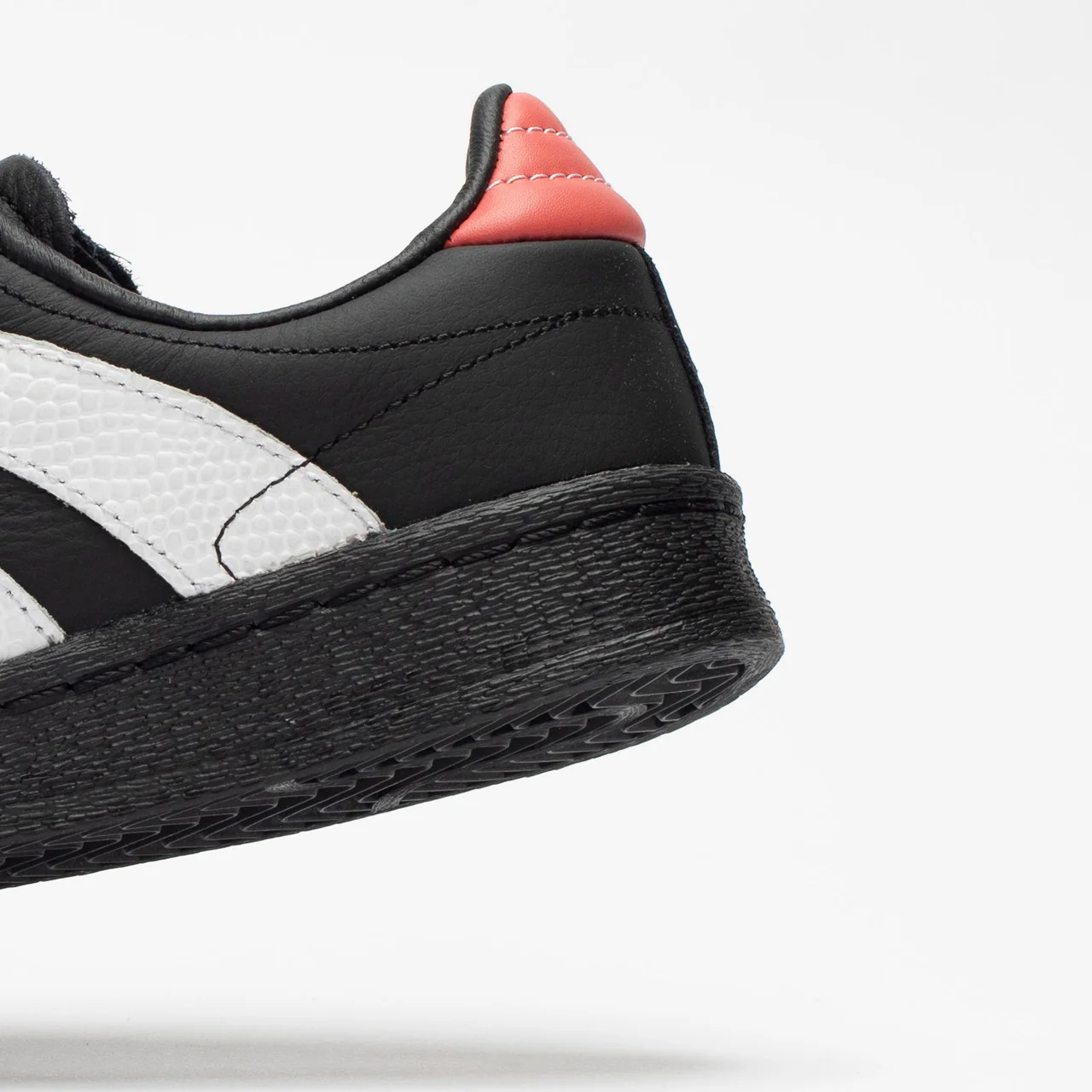Wmns Superstar - Image 6