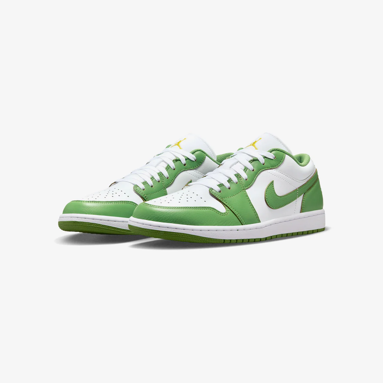 Air Jordan 1 Low SE - Image 2