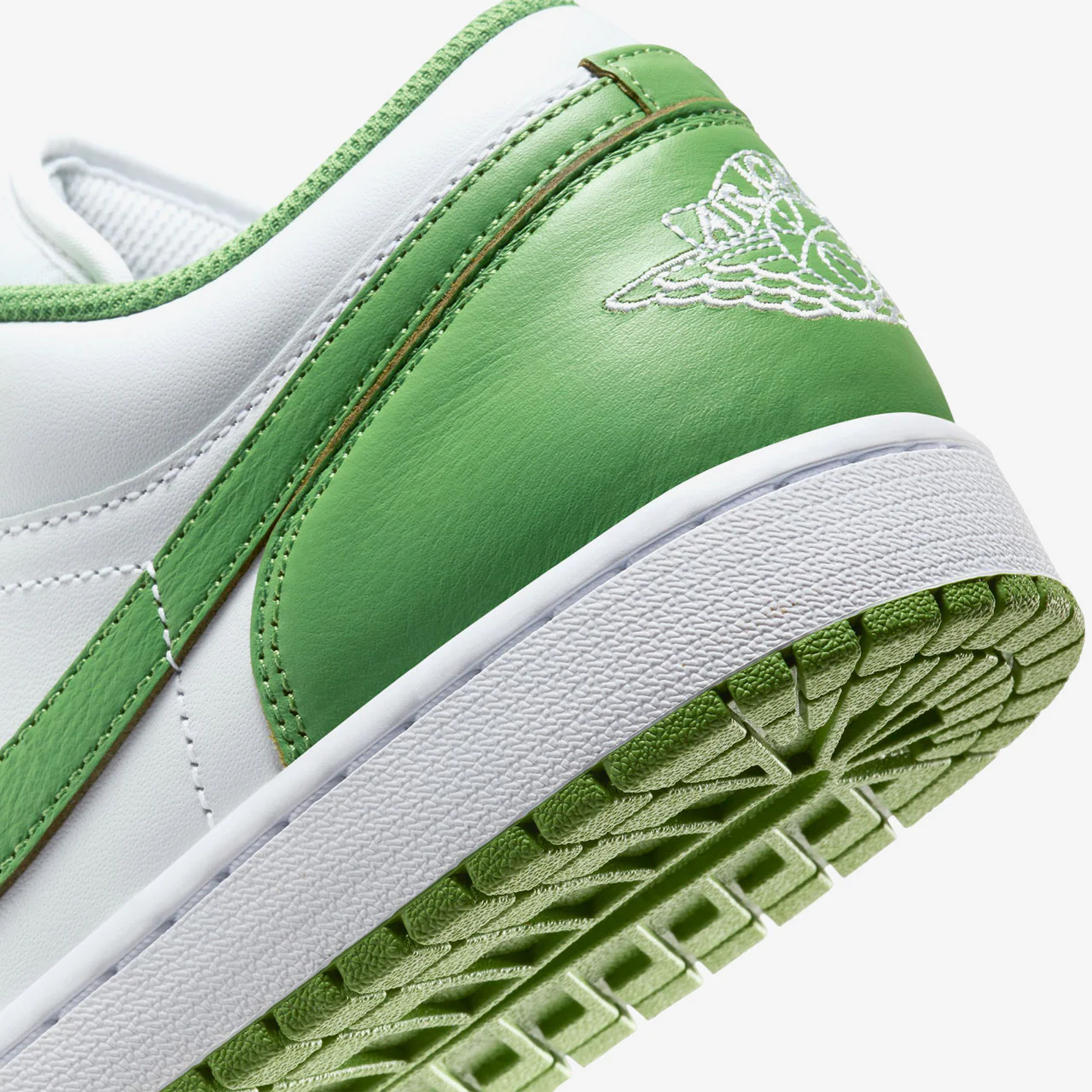 Air Jordan 1 Low SE - Image 8