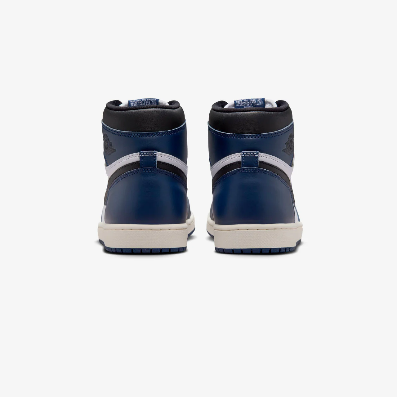 Air Jordan 1 Retro High OG - Image 3