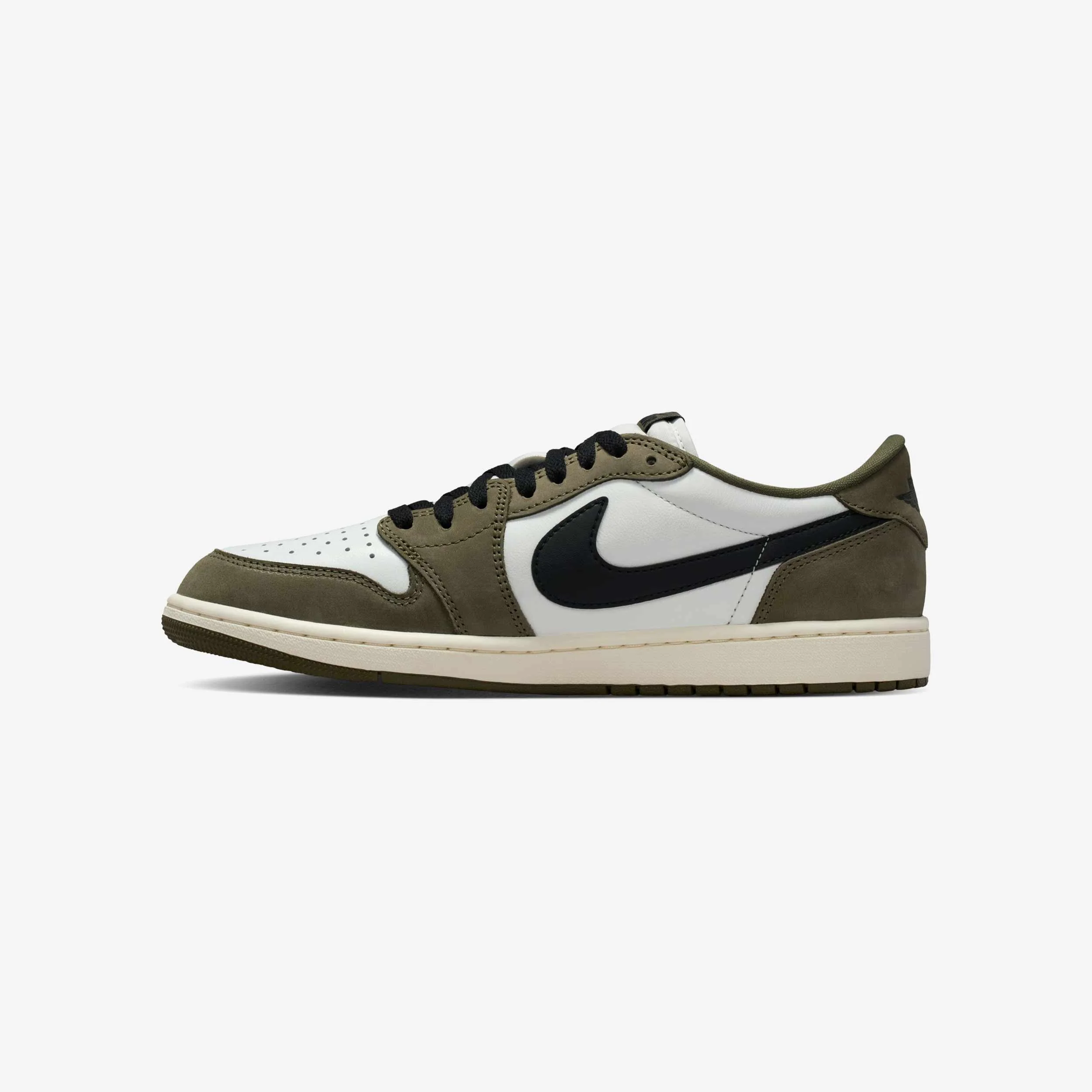 Air Jordan 1 Retro Low OG - Image 5
