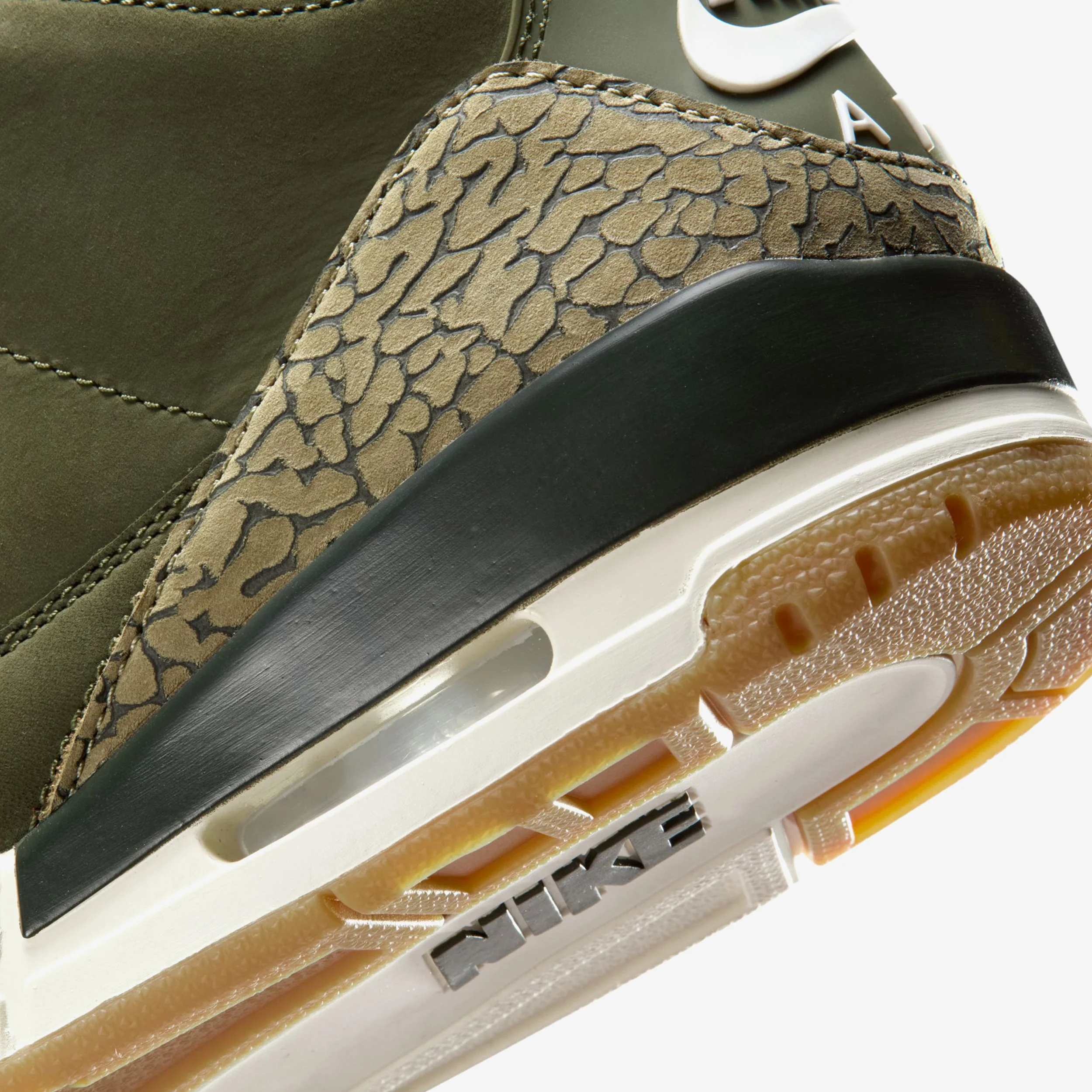 Air Jordan 3 Retro - Image 8