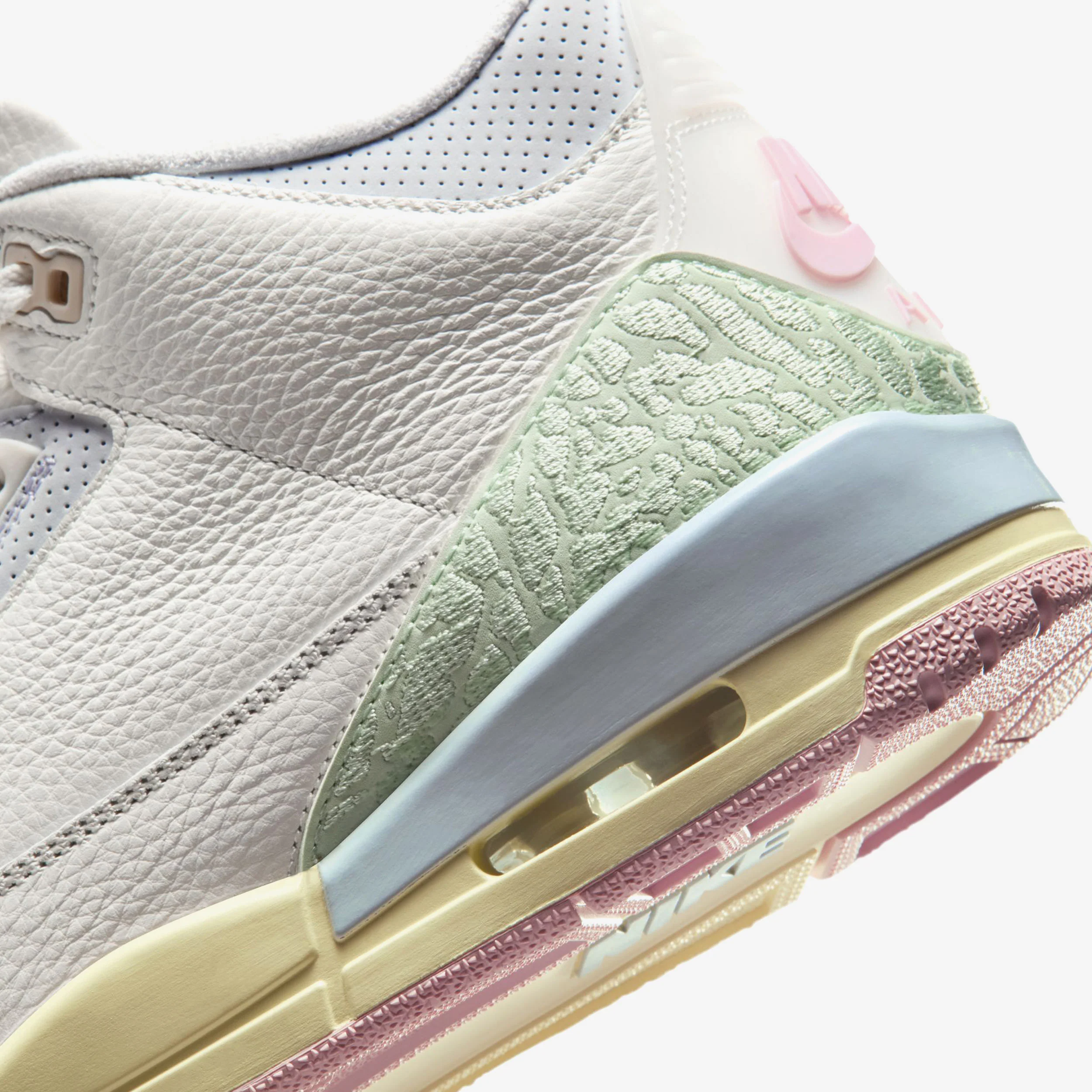 Air Jordan 3 Retro OG - Image 7