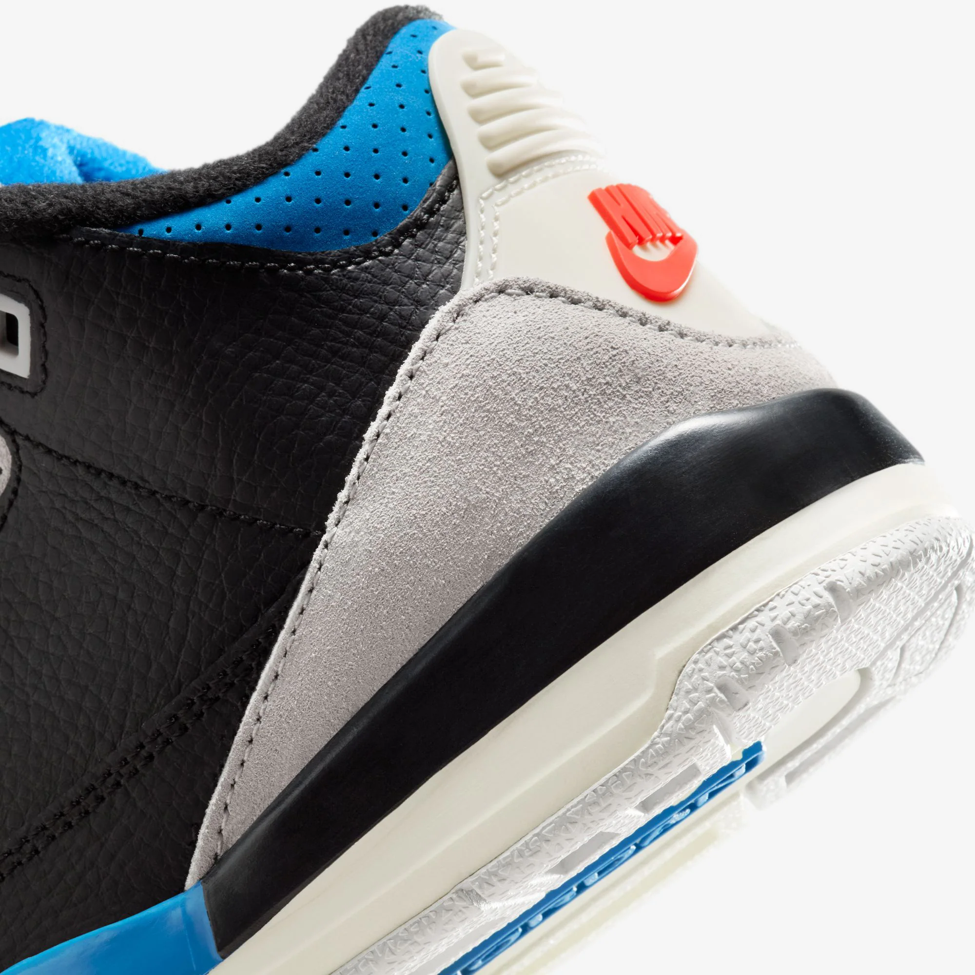 Air Jordan 3 Retro OG (PS) - Image 7