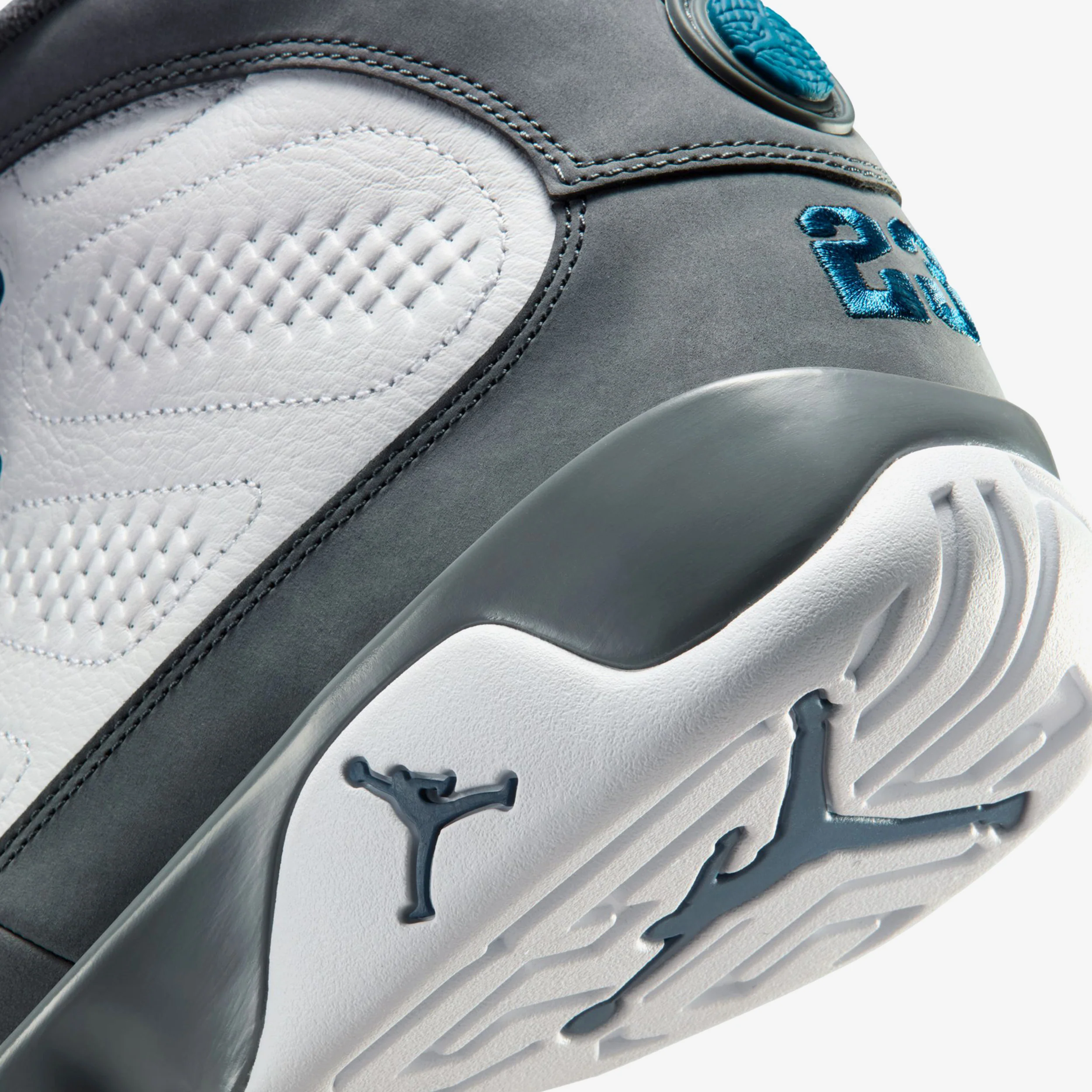 Air Jordan 9 Retro - Image 8