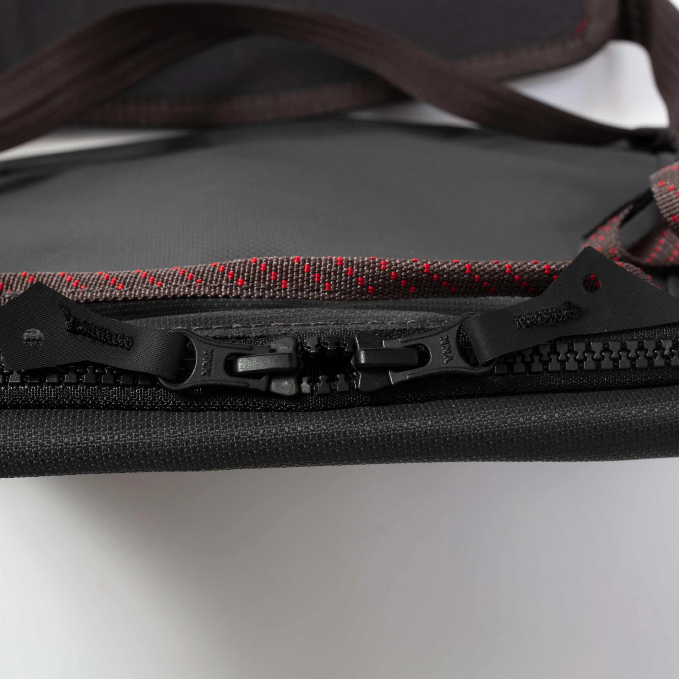 Gaut Messenger Bag - Image 3