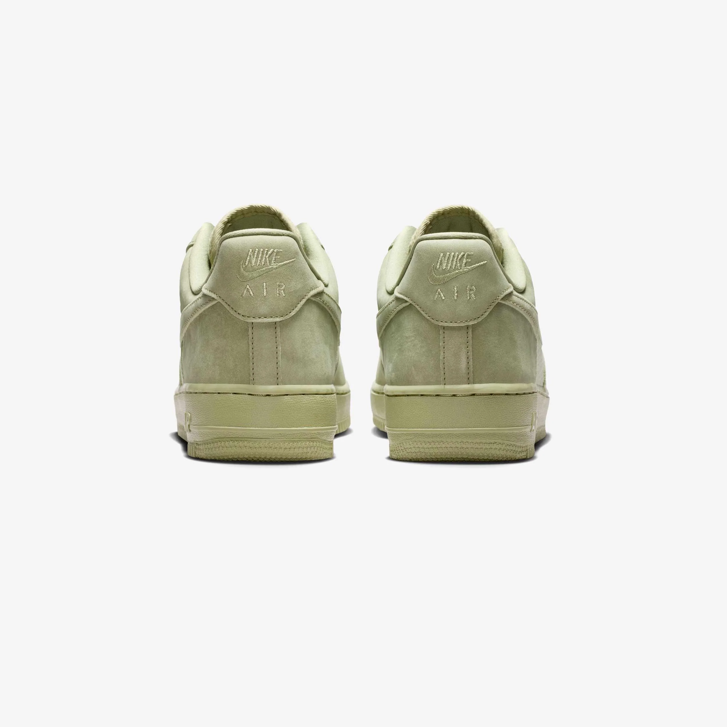 Air Force 1 '07 Lv8 - Image 3