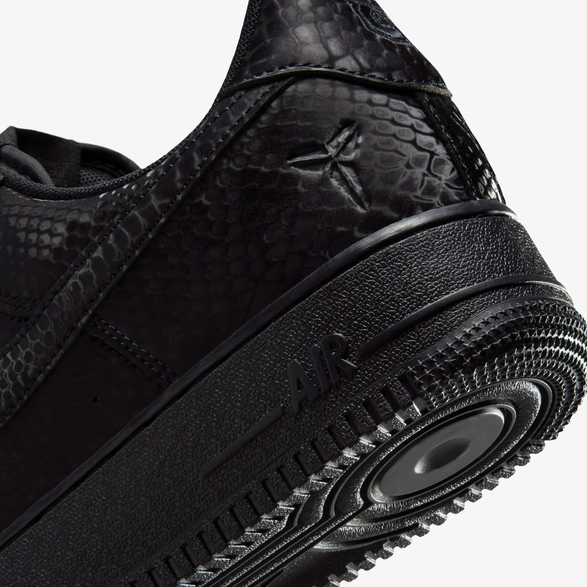 Air Force 1 Low x Kobe - Image 2