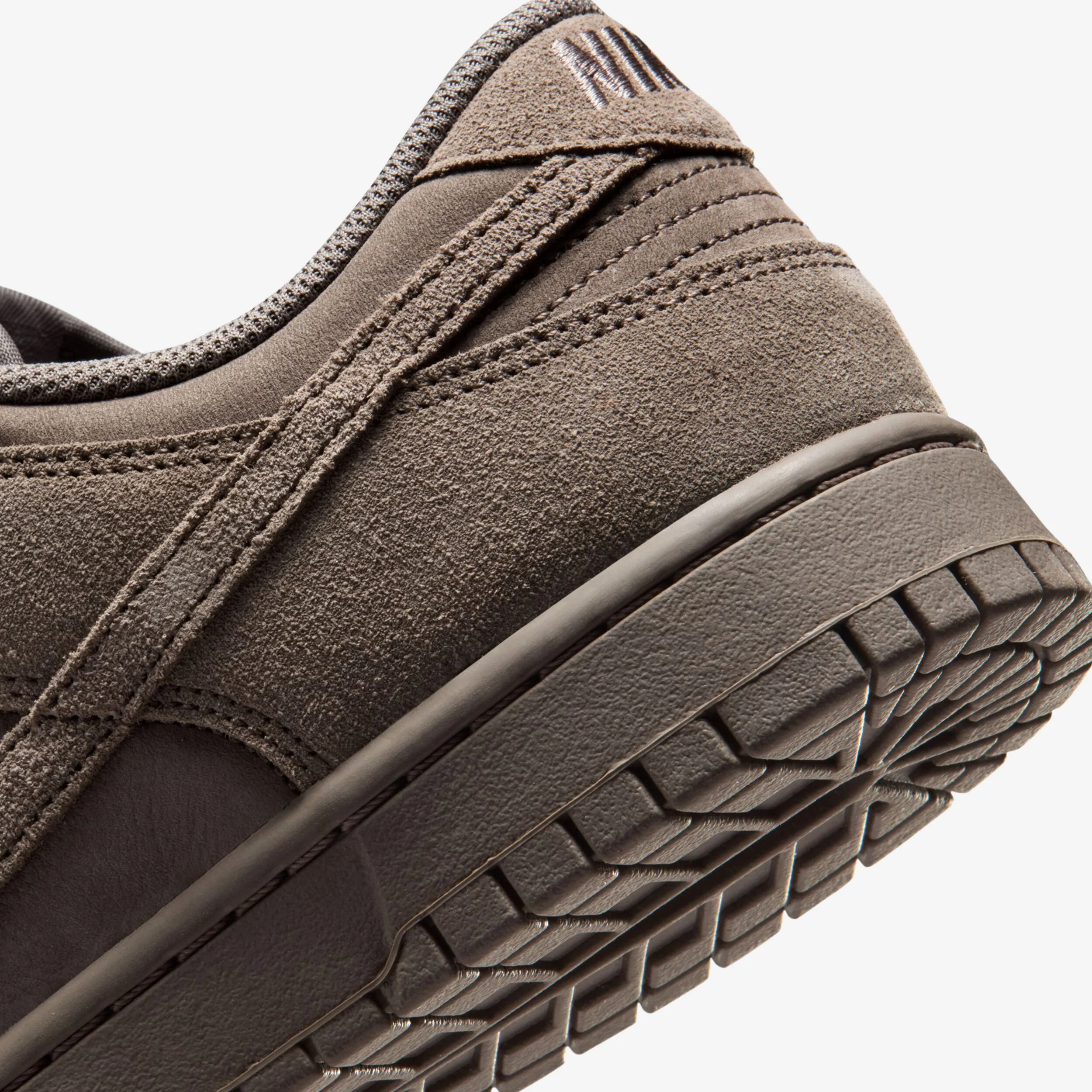Dunk Low Retro SE - Image 8