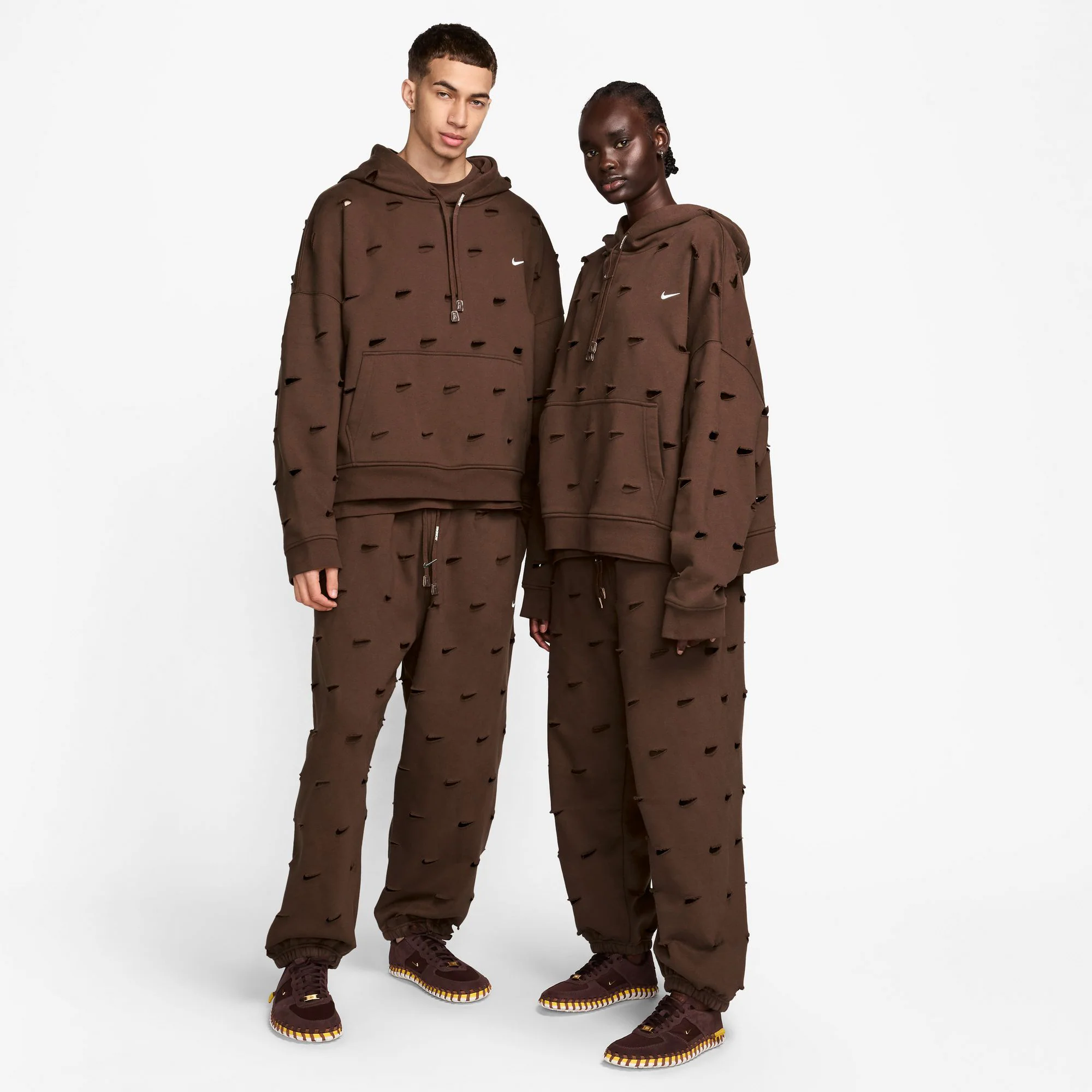 Le Swoosh Hoodie x Jacquemus - Image 3