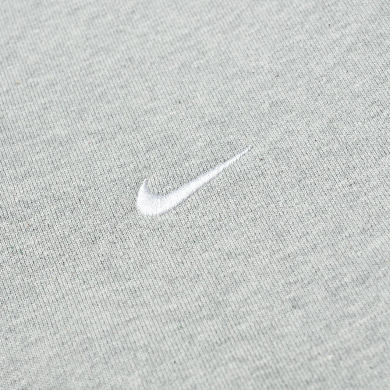 Solo Swoosh Fleece Crew - Image 13