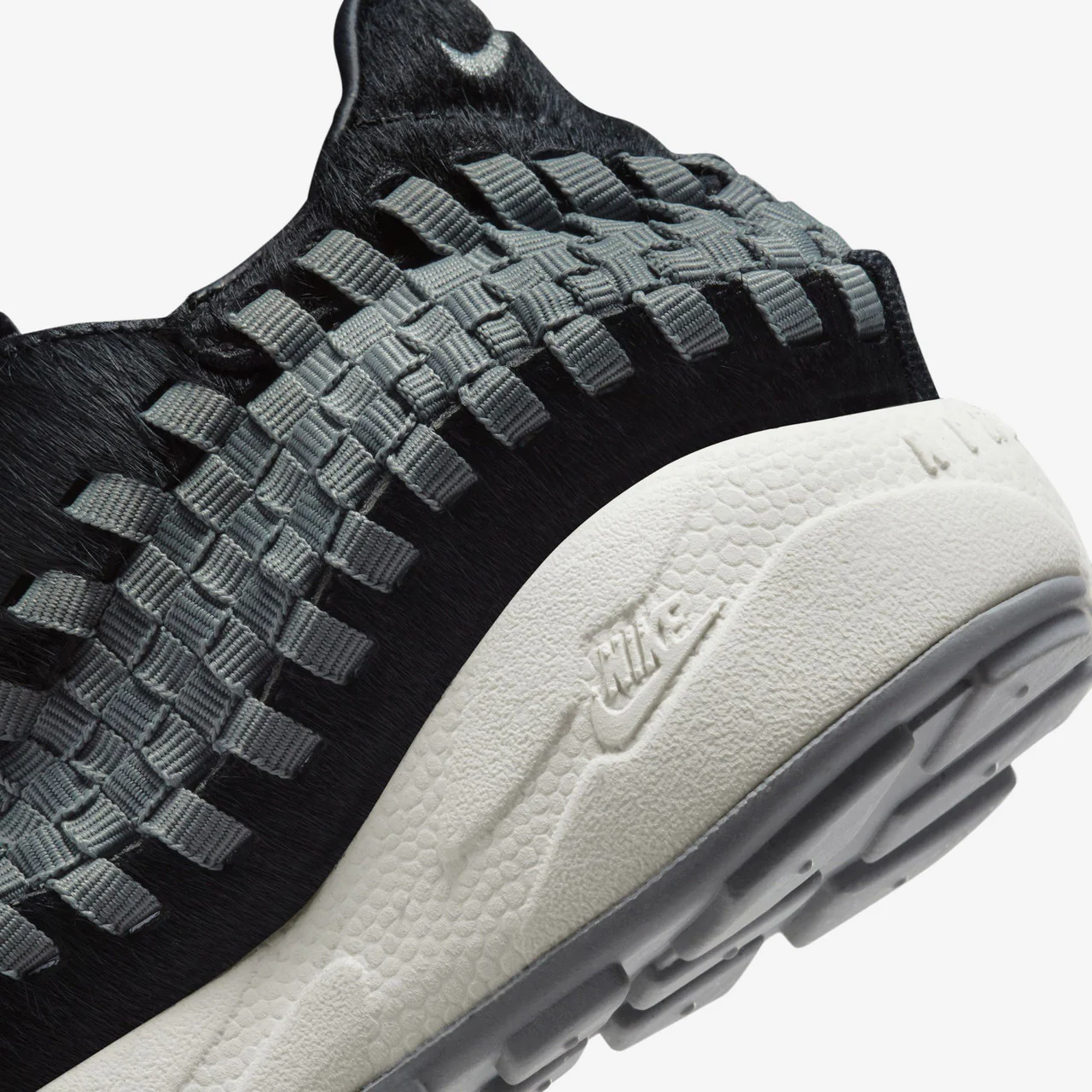 Wmns Air Footscape Woven - Image 7