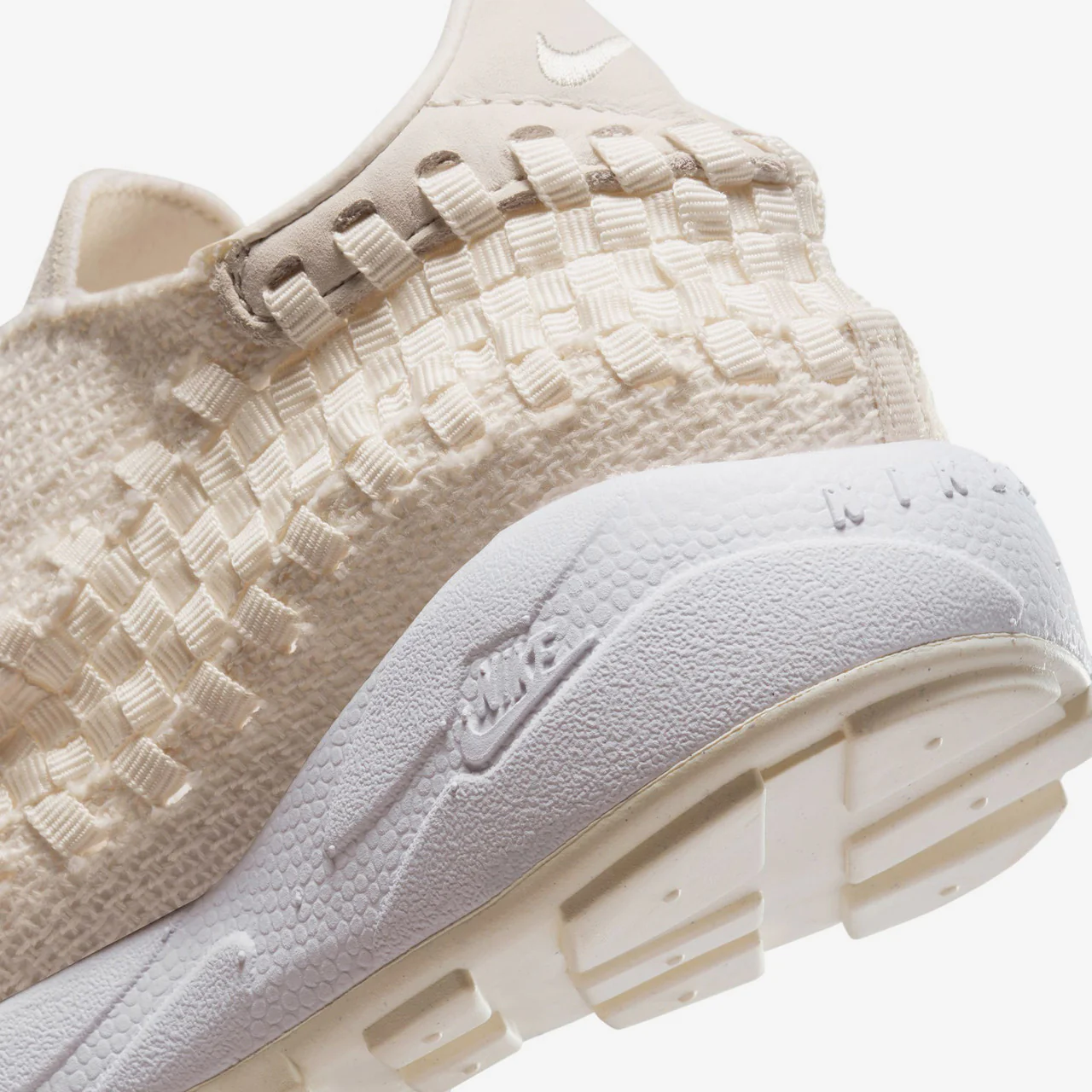 Wmns Air Footscape Woven - Image 5