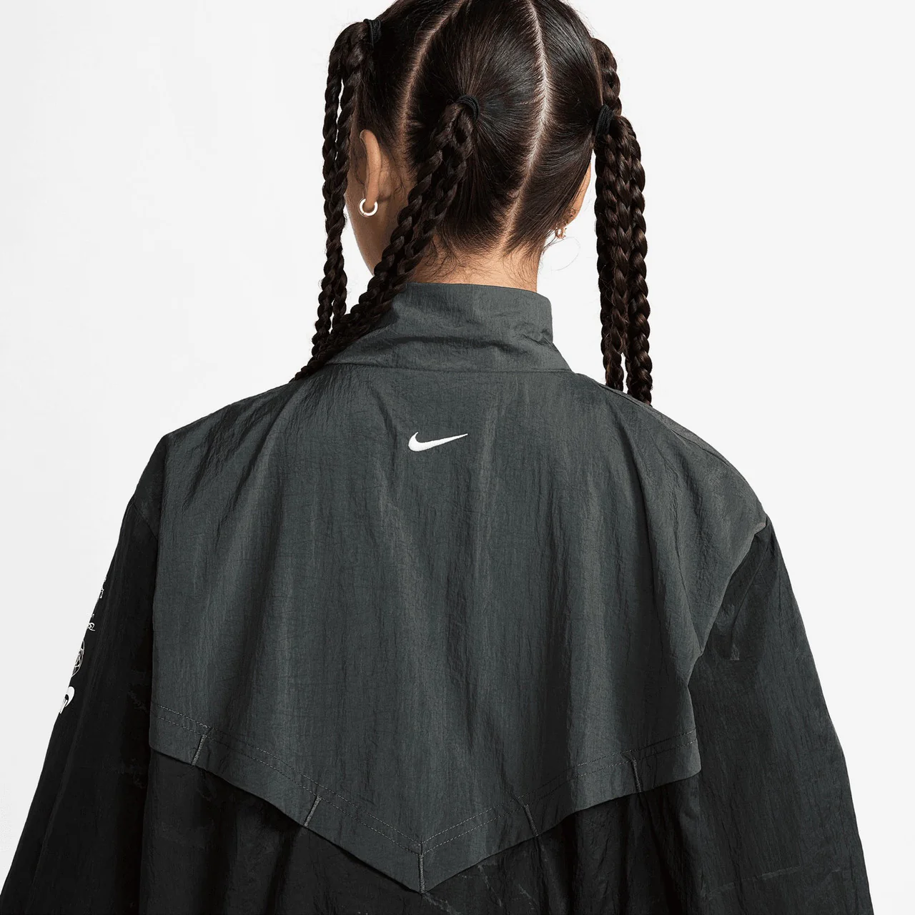 Wmns Breaking WR Jacket x Futura - Image 11