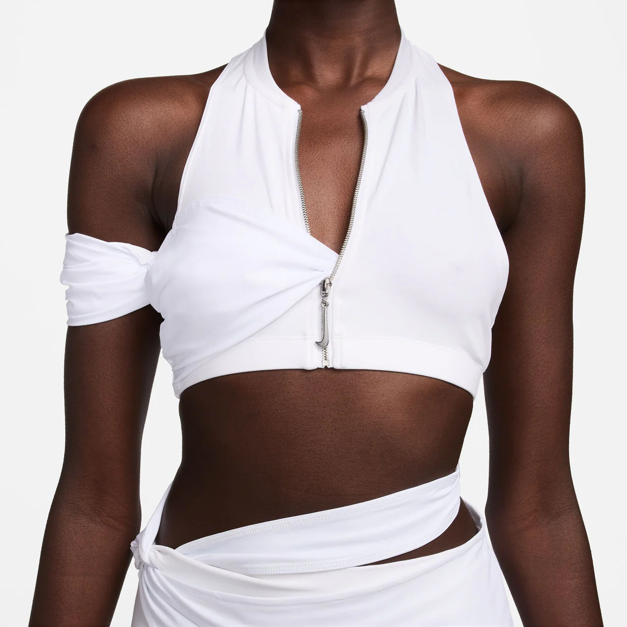 Wmns Le Halter Top x Jacquemus - Image 4
