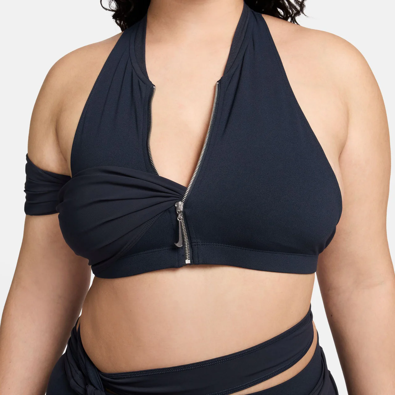 Wmns Le Halter Top x Jacquemus - Image 3