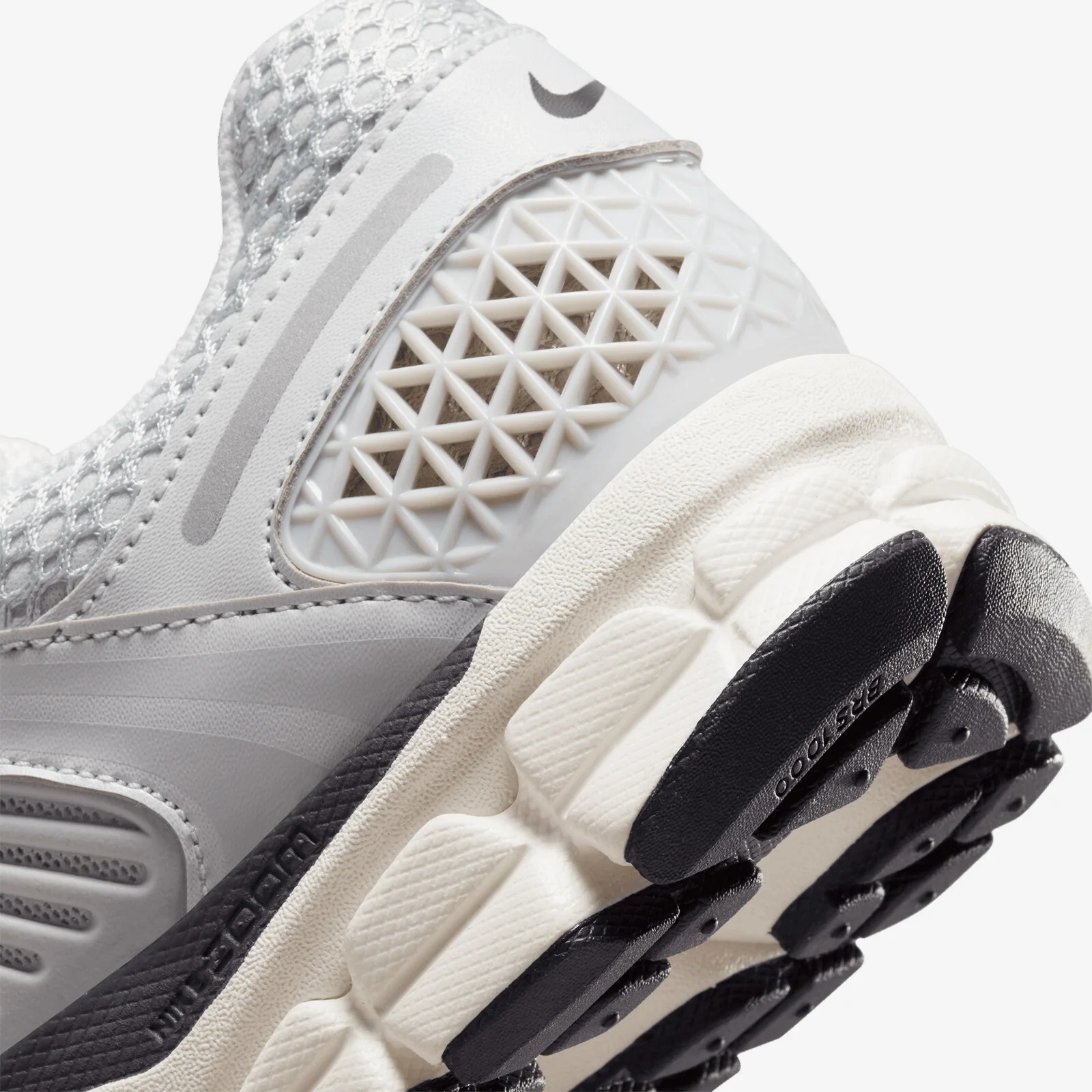 Wmns Zoom Vomero 5 - Image 7