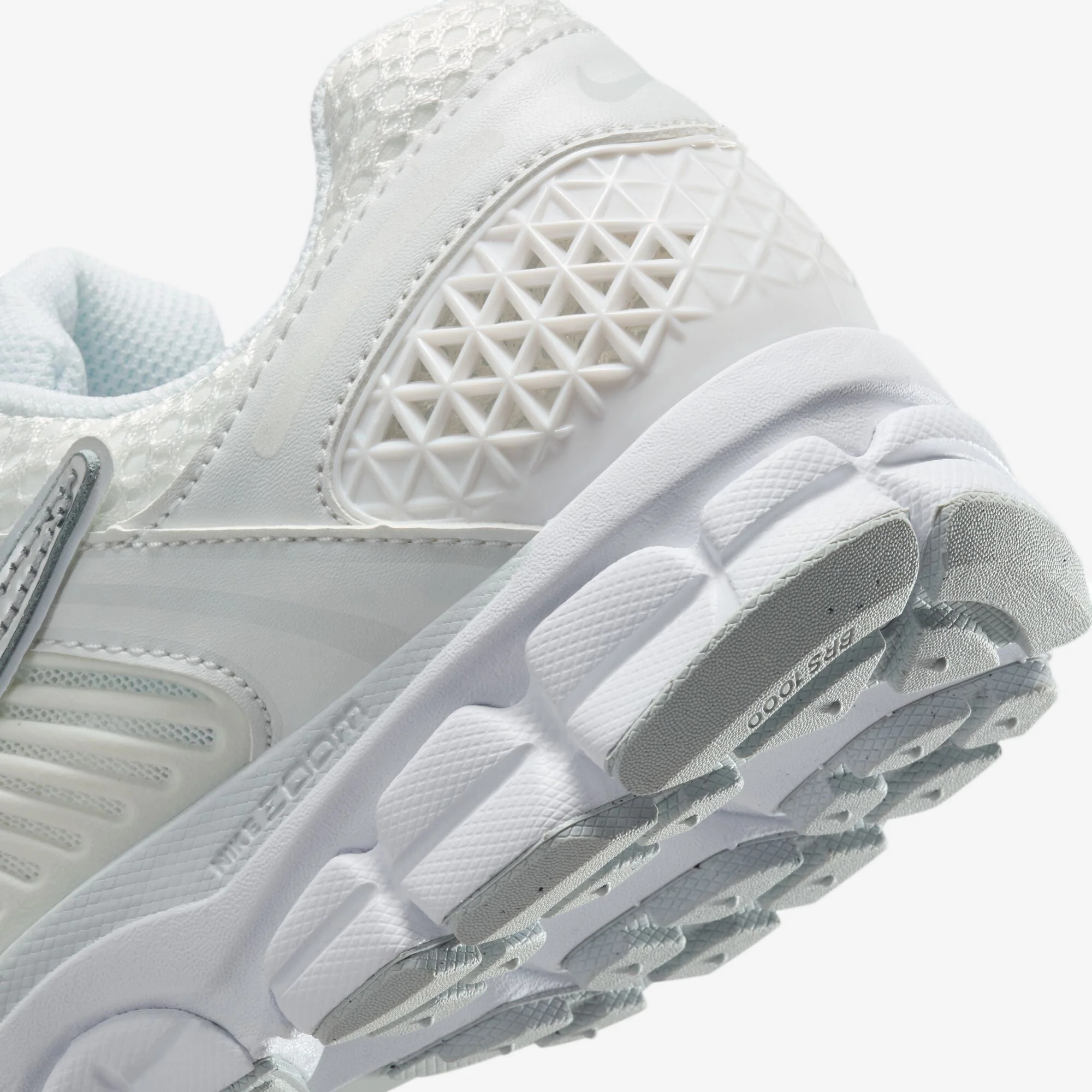 Wmns Zoom Vomero 5 - Image 9