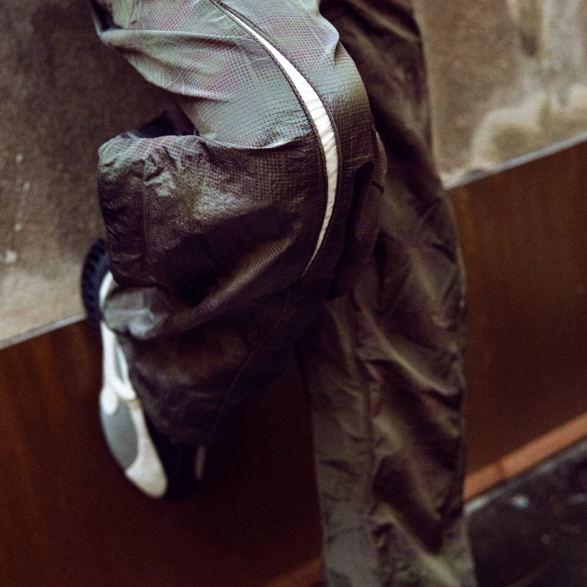 CLRT AOP Pant - Image 5