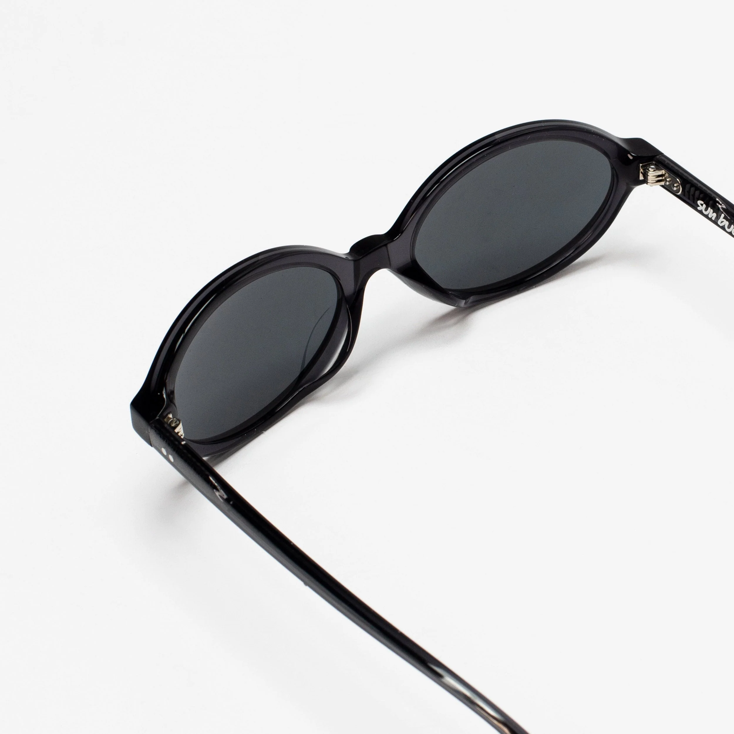 Pearl Dark Transparent Grey - Image 4